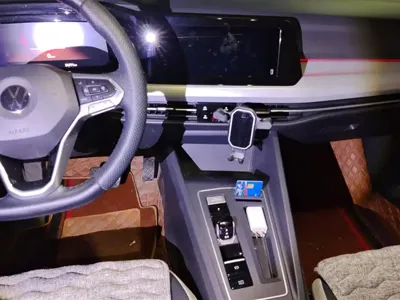 Volkswagen Golf 2020, 35000 км, за 9315.93 USD - фото 13