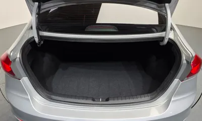 Hyundai Avante 2018, 30289 км, за 8465.19 USD - фото 16