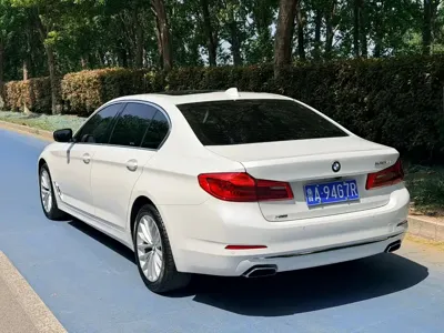BMW 5 Series 2020, 120000 км, за 23071.95 USD