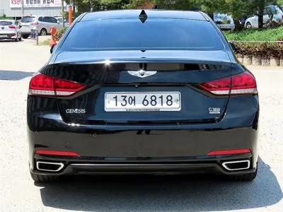 Hyundai Genesis 2014, 122239 км, за 4362.83 USD