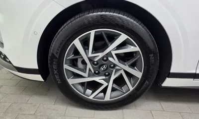 Hyundai Grandeur 2023, 21896 км, за 23959.56 USD