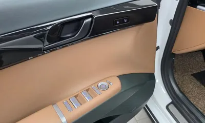 Hyundai Grandeur 2023, 21896 км, за 23959.56 USD - фото 27