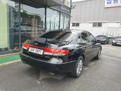 Hyundai Grandeur 2009, 147631 км, за 1969.28 USD