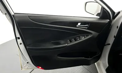 Hyundai Sonata 2013, 160689 км, за 2671.01 USD - фото 24