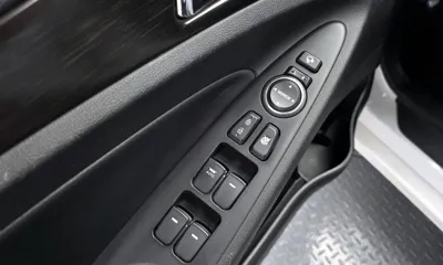 Hyundai Sonata 2013, 160689 км, за 2671.01 USD - фото 29