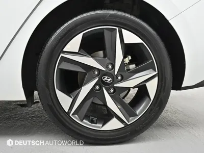 Hyundai Avante 2023, 84000 км, за 11394.14 USD - фото 11