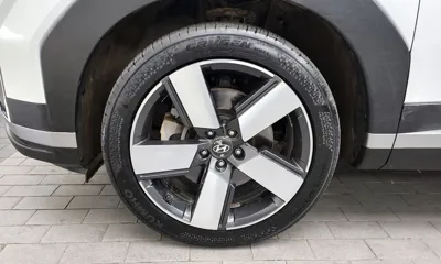 Hyundai Santafe 2024, 39917 км, за 21146.23 USD