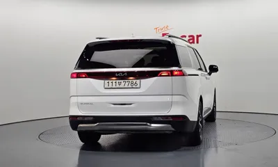 Kia Canival 2023, 48060 км, за 18493.19 USD
