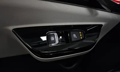 Kia Canival 2023, 48060 км, за 18475.17 USD - фото 27