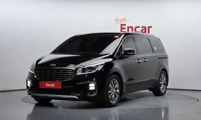 Kia Canival · 2019 год