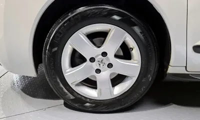 Peugeot 3008 2014, 144961 км, за 2180.38 USD