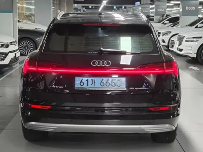 Audi e-tron 2020, 79000 км, за 27946.42 USD - фото 5
