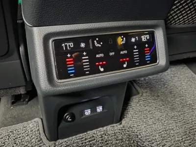 Audi e-tron 2020, 79000 км, за 27946.42 USD - фото 20