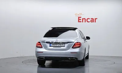Mercedes-Benz E-Class 2017, 78318 км, за 12559.5 USD