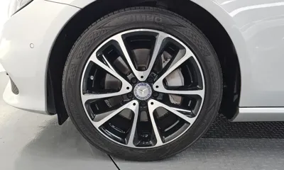Mercedes-Benz E-Class 2017, 78318 км, за 12559.5 USD