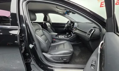 Hyundai Grandeur 2018, 68107 км, за 10076.05 USD - фото 10