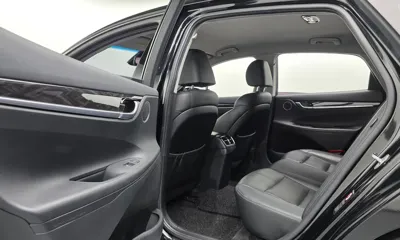 Hyundai Grandeur 2018, 68107 км, за 10076.05 USD - фото 17