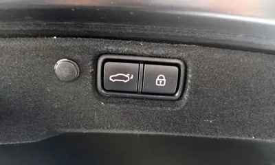 Kia K7 2017, 111071 км, за 7922.03 USD - фото 20