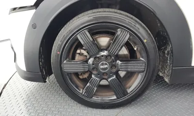 MINI Cooper Convertible 2022, 109243 км, за 13015.61 USD