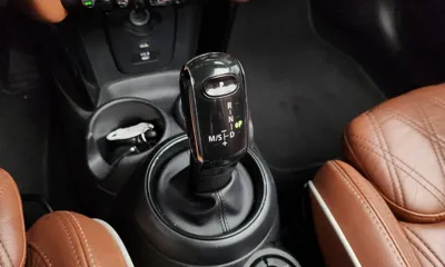MINI Cooper Convertible 2022, 109243 км, за 13015.61 USD - фото 9