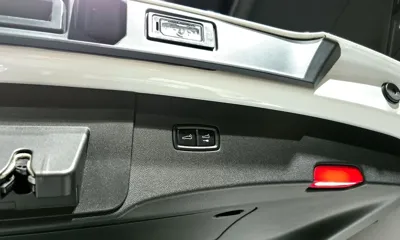 Porsche Cayenne 2021, 12497 км, за 63673.36 USD - фото 20
