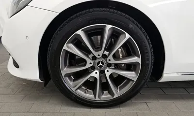 Mercedes-Benz E-Class 2018, 125555 км, за 14886.56 USD