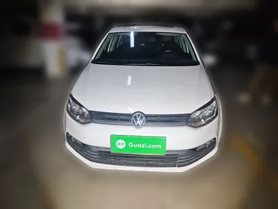 Volkswagen Polo · 2016 год