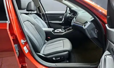 BMW 3-Series 2019, 52709 км, за 16082.45 USD - фото 11