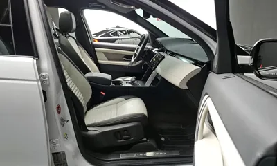 Land Rover Discovery Sport 2025, 2064 км, за 32450.3 USD - фото 11