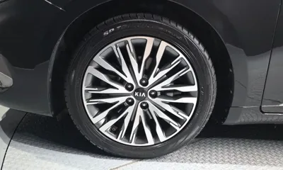 Kia K7 2020, 105761 км, за 10174.61 USD