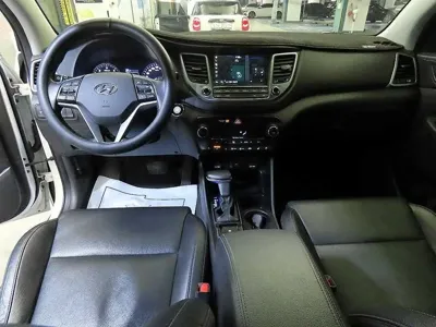Hyundai Tucson 2017, 138427 км, за 9641.7 USD - фото 10