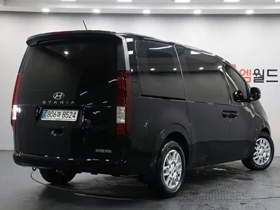 Hyundai Staria 2022, 156196 км, за 11916.39 USD