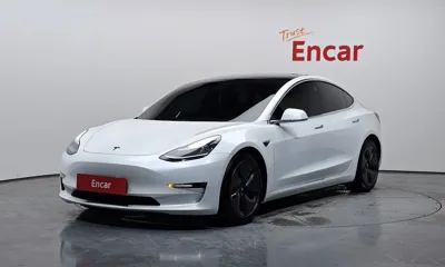 Tesla Model 3 · 2020 год