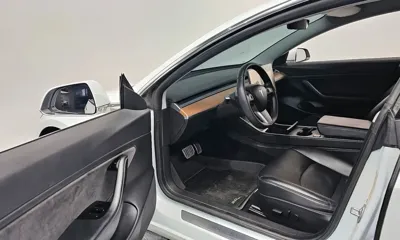 Tesla Model 3 2020, 125701 км, за 13544.76 USD - фото 10