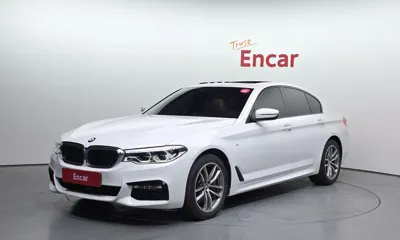 BMW 5-Series · 2017 год
