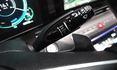 Hyundai Grandeur 2022, 48903 км, за 15534.12 USD - фото 30