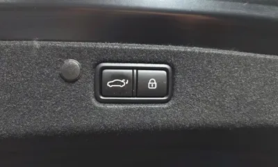 Hyundai Grandeur 2022, 48903 км, за 15534.12 USD - фото 32