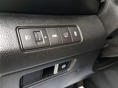 Hyundai Santafe 2021, 116000 км, за 14212.07 USD