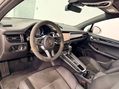 Porsche Macan 2021, 77000 км, за 36491.35 USD - фото 9
