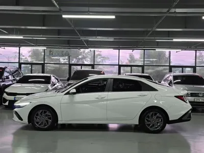 Hyundai Avante 2024, 31684 км, за 17100.99 USD - фото 8