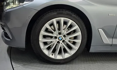 BMW 5-Series 2018, 87088 км, за 14113.17 USD