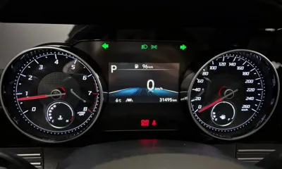 Hyundai Grandeur 2021, 31495 км, за 15747.67 USD - фото 8