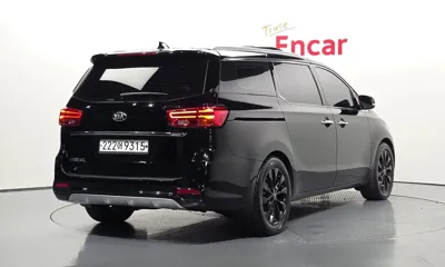 Kia Canival 2019, 116107 км, за 10831.04 USD