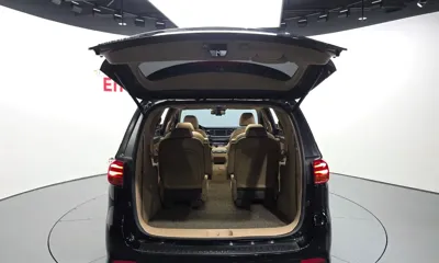 Kia Canival 2019, 116107 км, за 10744.28 USD - фото 31