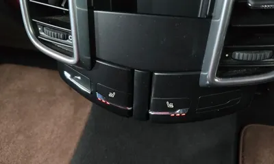 Porsche Cayenne 2012, 168502 км, за 9383.3 USD - фото 20
