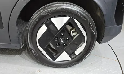 Kia EV3 2025, 50552 км, за 22725.78 USD - фото 21