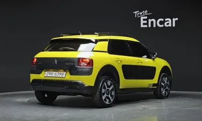 Citroen-DS C4 CACTUS 2017, 66298 км, за 5185.77 USD