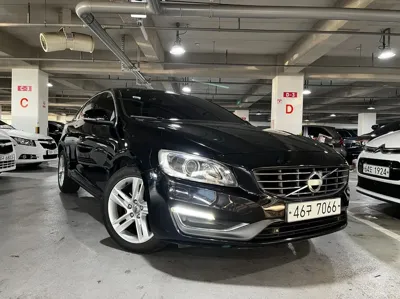 Volvo S60 2014, 173730 км, за 2918.81 USD