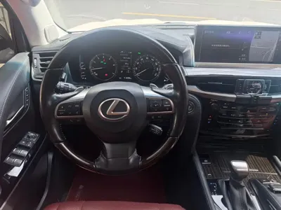 Lexus LX 2022, 40000 км, за 172644.19 USD - фото 10