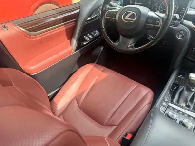 Lexus LX 2022, 40000 км, за 172644.19 USD - фото 12